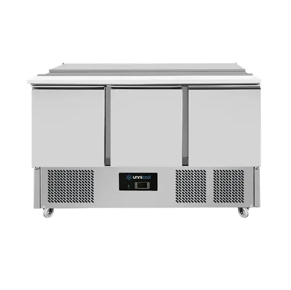 Nieuw Unnicool Saladette | COMPACT LINE | 368L | 3 Deuren | Boven 4x 1/1 GN | +2°C/+8°C | Statisch + Ventilator | Klapdeksel | Wielen | 1370x700x870mm
